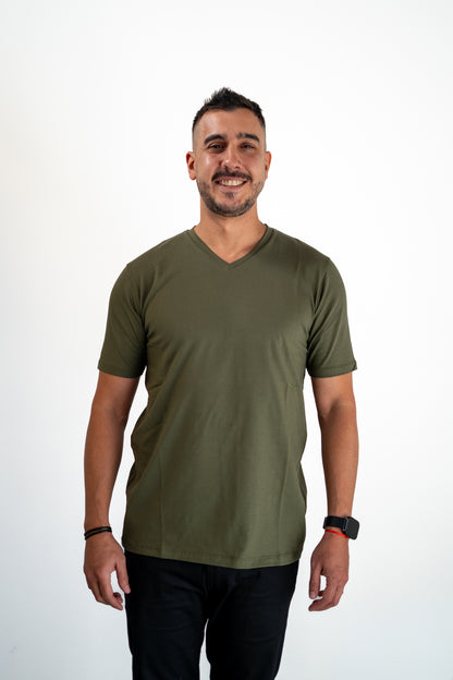 Remera Klaus - Ajustada en brazos, Suelta en Abdomen